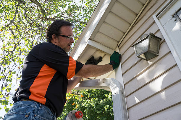 Best Siding Removal and Disposal  in Junction City, KS